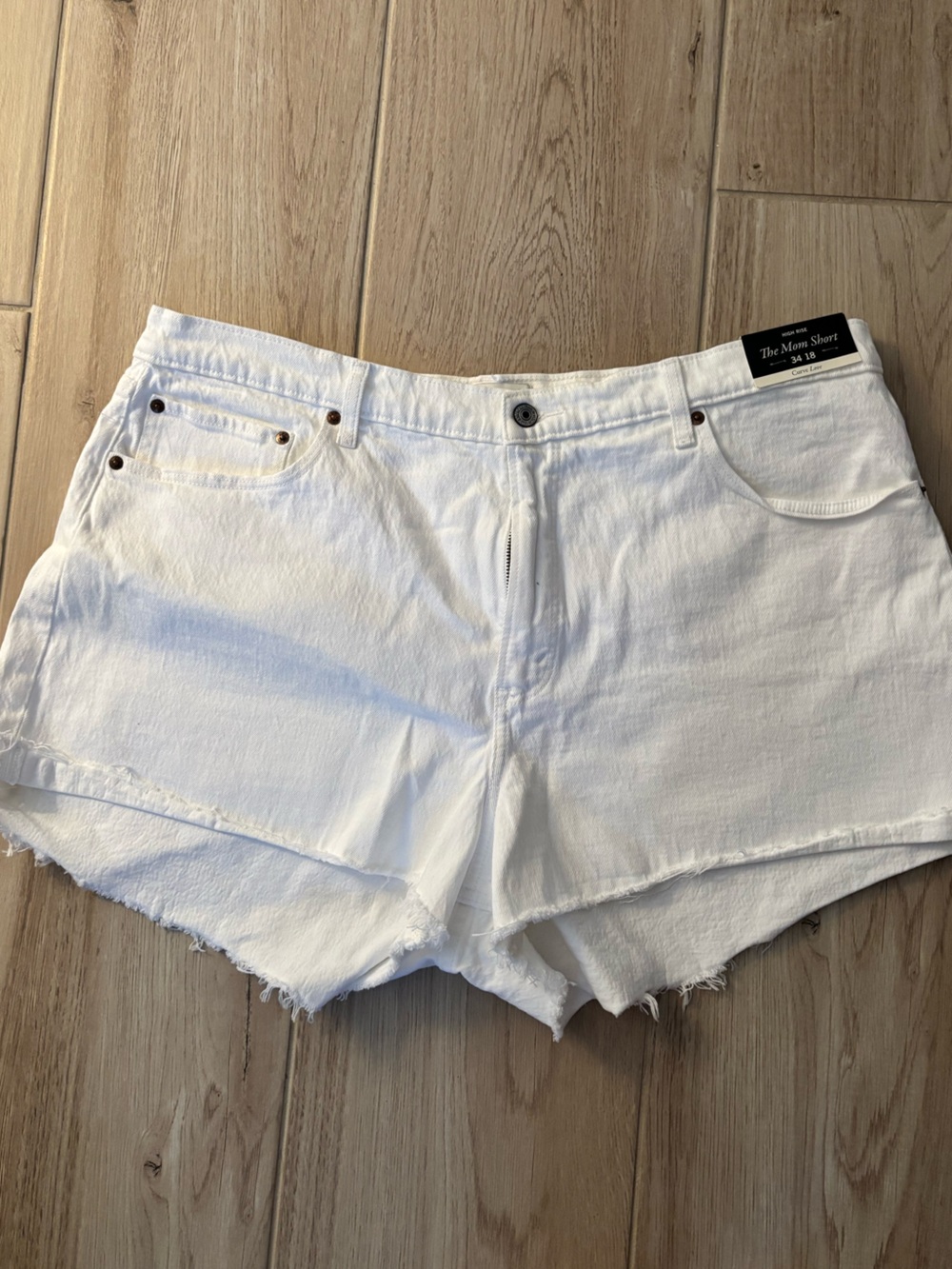 Abercrombie Curve Love High Rise Mom Short